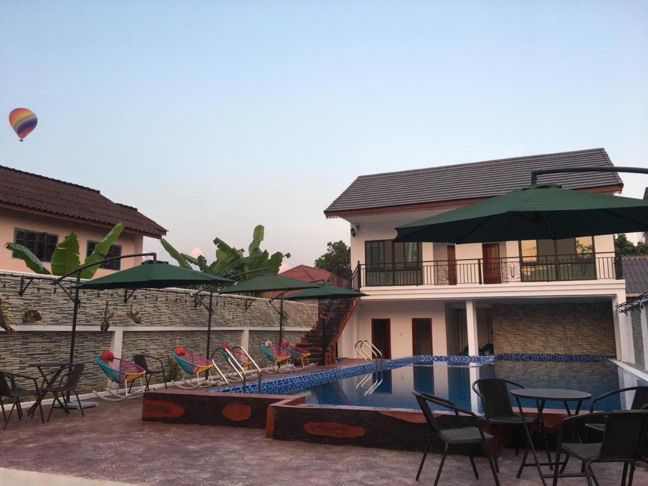 Eden De Vang Vieng Hotel Exteriör bild